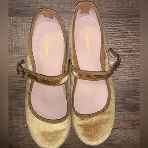 Old Navy Dress shoes for girls